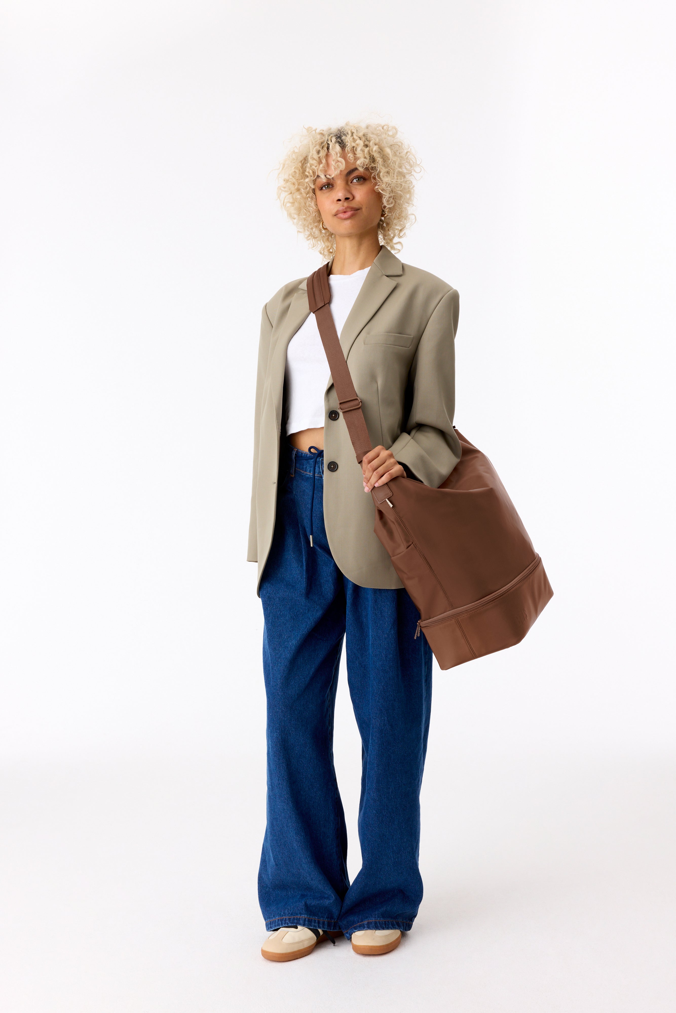 Resale The Day Tripper in Maple