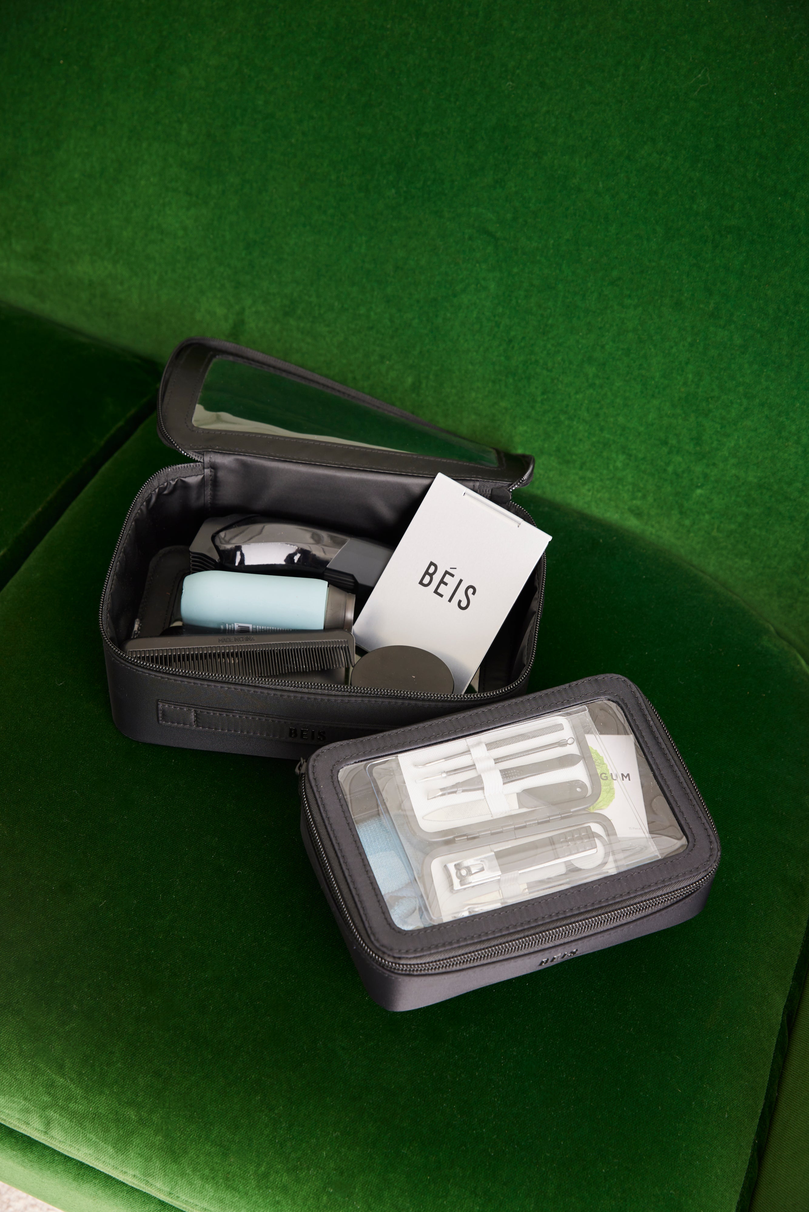 Resale The In Flight Cosmetic Set in Black